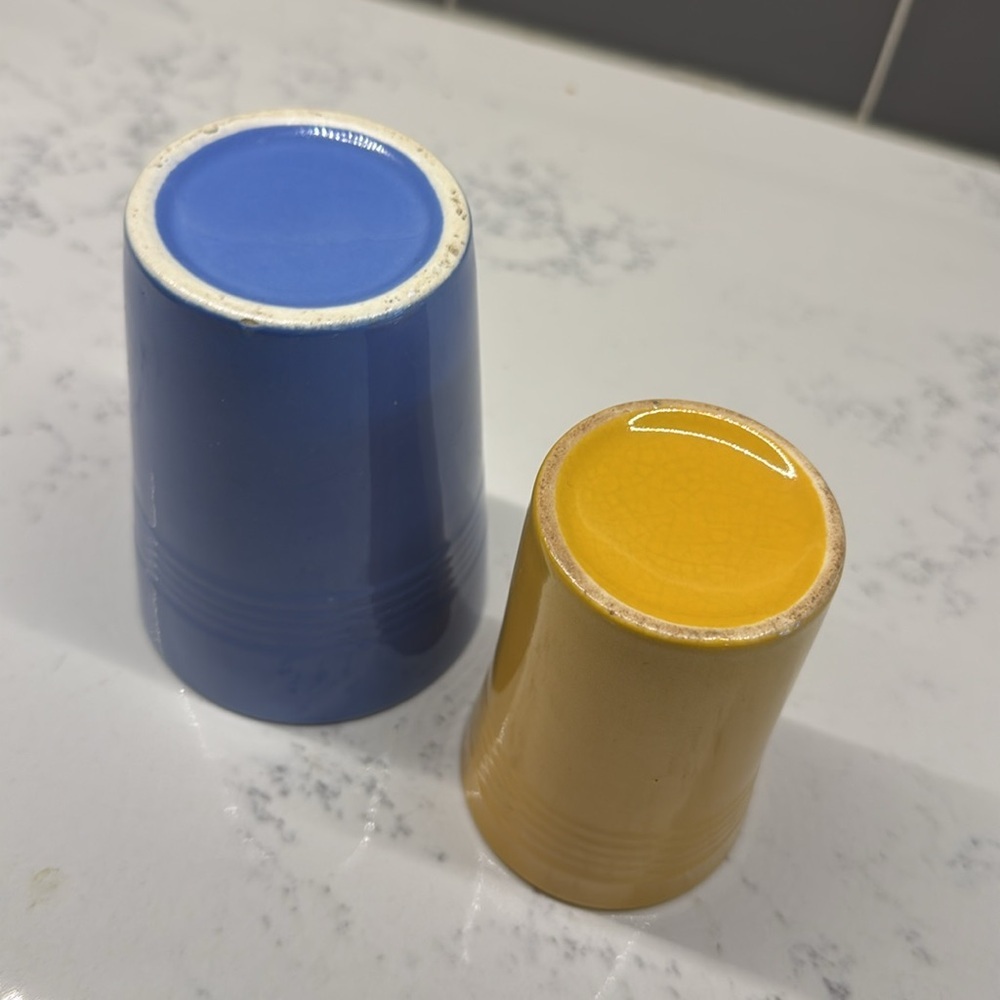 Blue Hazel Atlas Juice Glasses Blue and Yellow Ceramic Tumblers - Picture 4 of 5